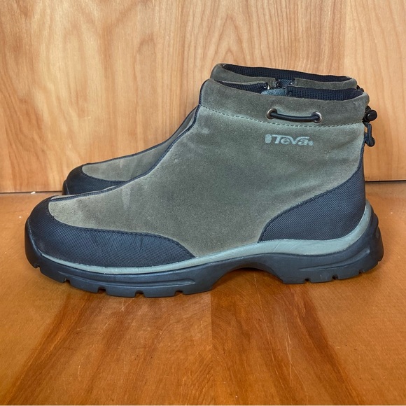 Womens 6 Teva Suede Slip On Hiking Boots Brown SEF1052 - Picture 3 of 8